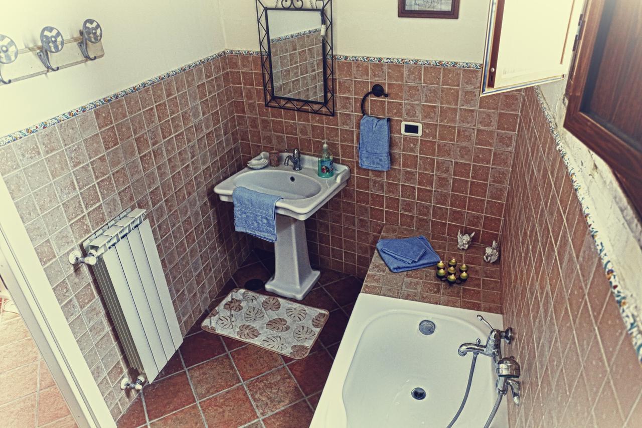 La Pietra D'Argento Bed & Breakfast Caserta Vecchia Ngoại thất bức ảnh