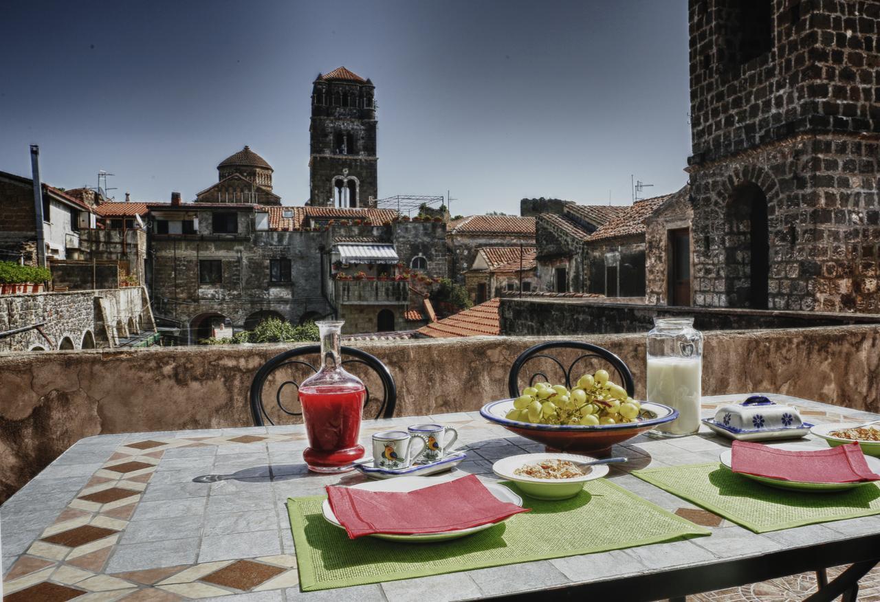 La Pietra D'Argento Bed & Breakfast Caserta Vecchia Ngoại thất bức ảnh