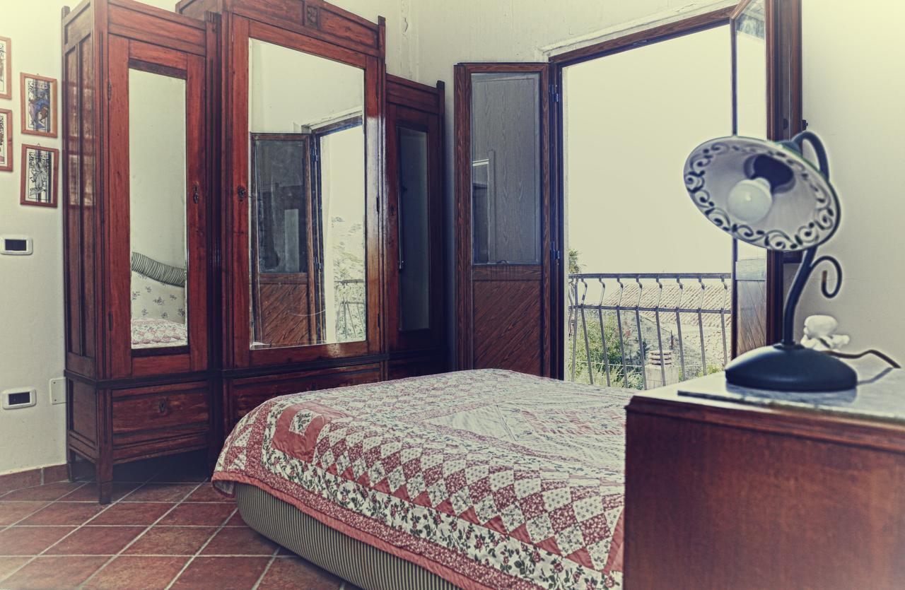 La Pietra D'Argento Bed & Breakfast Caserta Vecchia Ngoại thất bức ảnh